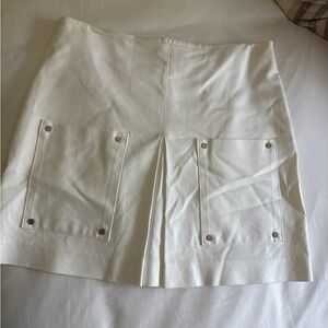 Veronica Beard White Skirt with Classic Design